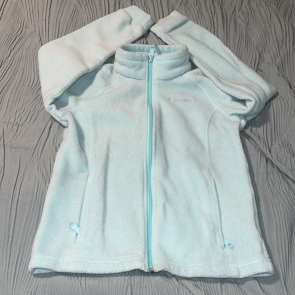 Columbia 100% polyester jacket! - Picture 3 of 4